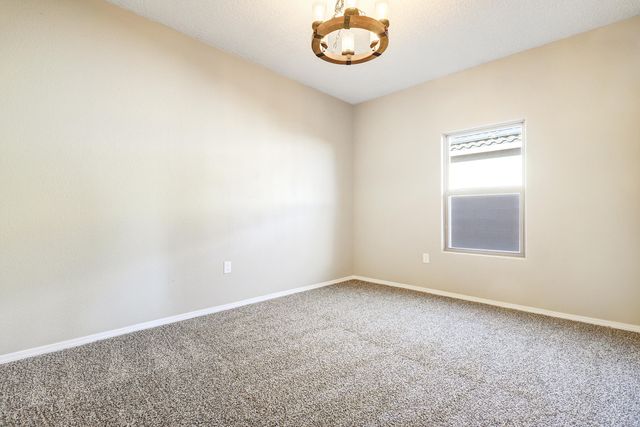 1910 Camino Cancun, Los Lunas, NM 87031