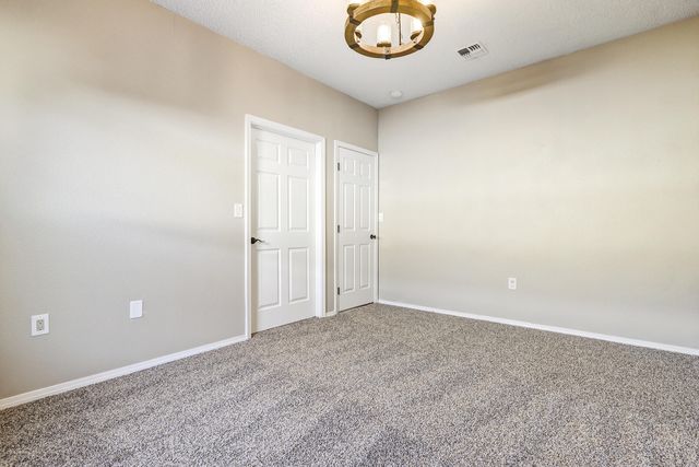 1910 Camino Cancun, Los Lunas, NM 87031