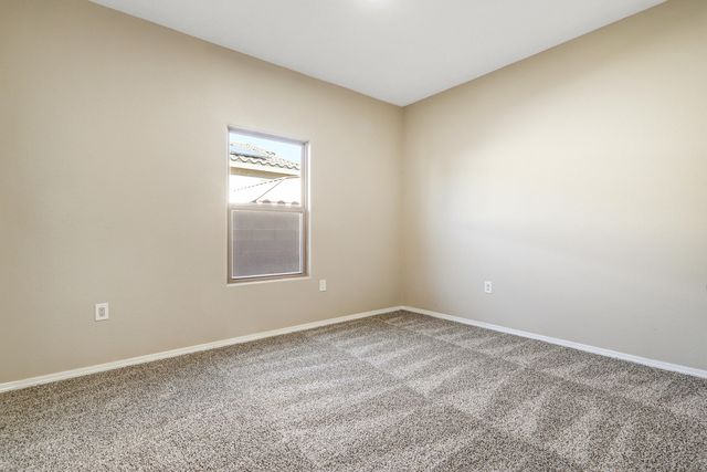 1910 Camino Cancun, Los Lunas, NM 87031