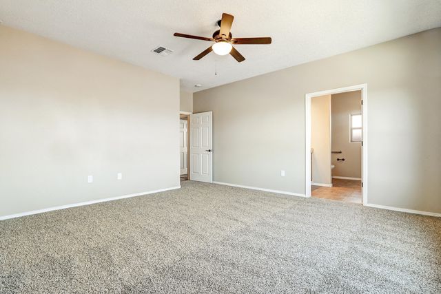 1910 Camino Cancun, Los Lunas, NM 87031