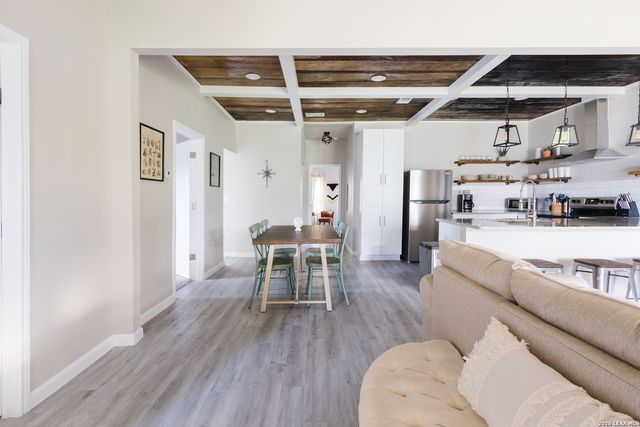 1007 Virginia Blvd, San Antonio, TX 78203