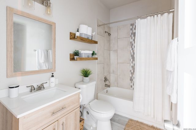 1007 Virginia Blvd, San Antonio, TX 78203