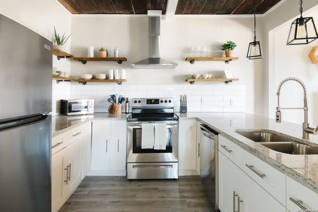 1007 Virginia Blvd, San Antonio, TX 78203