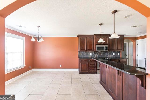 402 Charlotte Drive, Bonaire, GA 31005