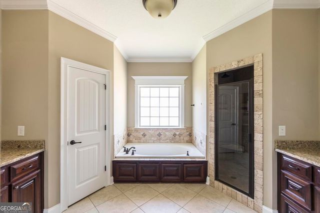 402 Charlotte Drive, Bonaire, GA 31005