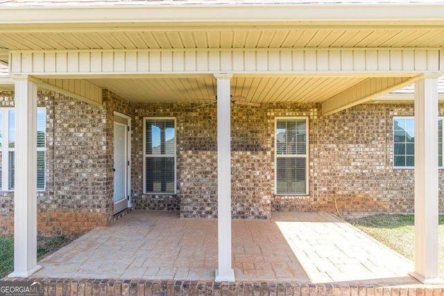 402 Charlotte Drive, Bonaire, GA 31005