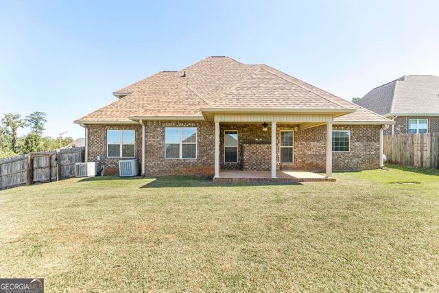 402 Charlotte Drive, Bonaire, GA 31005