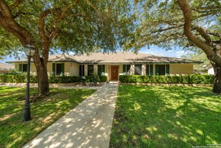 231 Hayden, Pleasanton, TX 78064