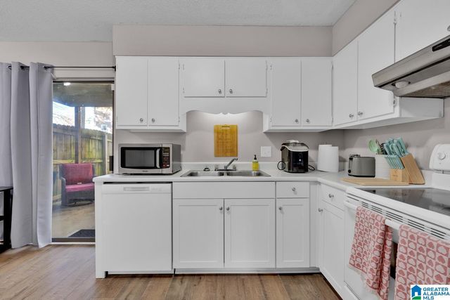 1531 APPLEGATE LANE, Alabaster, AL 35007