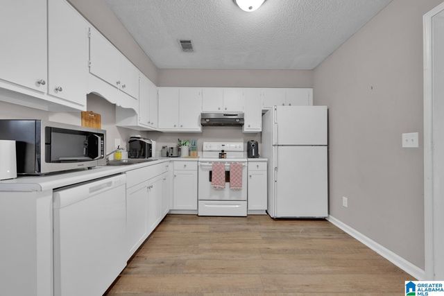 1531 APPLEGATE LANE, Alabaster, AL 35007