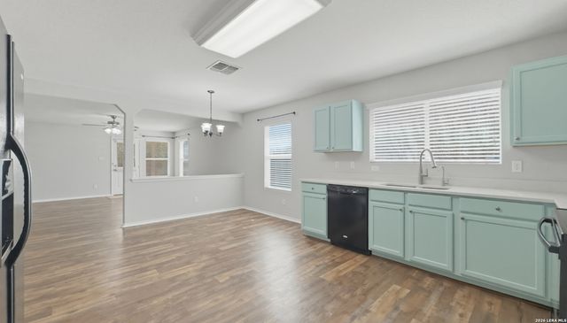 308 LONESTAR GAIT, Selma, TX 78154