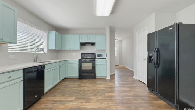 308 LONESTAR GAIT, Selma, TX 78154