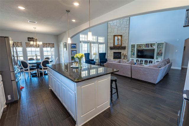 508 Tennington Lane, Shady Shores, TX 76208