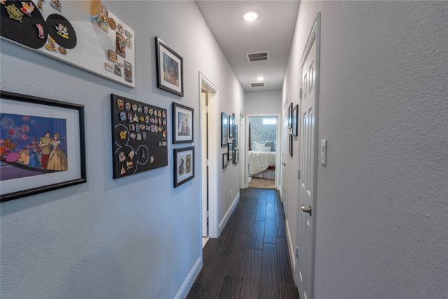 508 Tennington Lane, Shady Shores, TX 76208