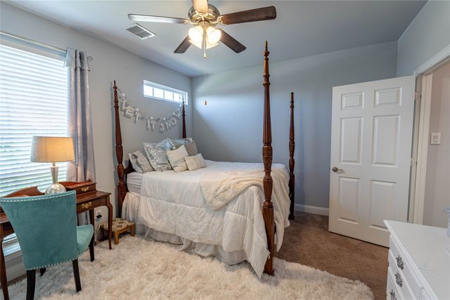 508 Tennington Lane, Shady Shores, TX 76208