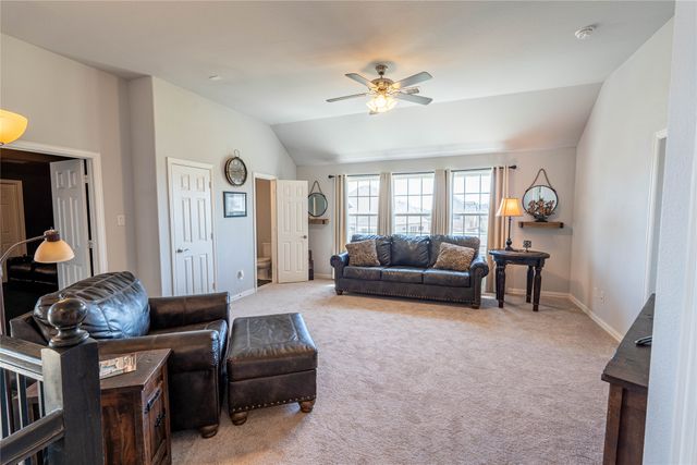 508 Tennington Lane, Shady Shores, TX 76208