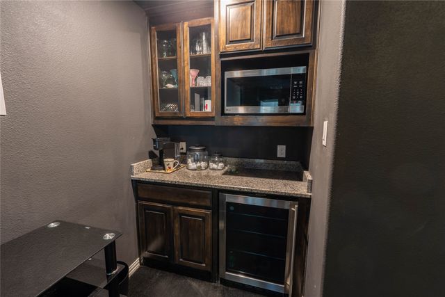 508 Tennington Lane, Shady Shores, TX 76208