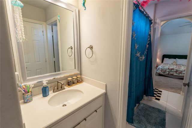 508 Tennington Lane, Shady Shores, TX 76208