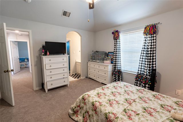 508 Tennington Lane, Shady Shores, TX 76208