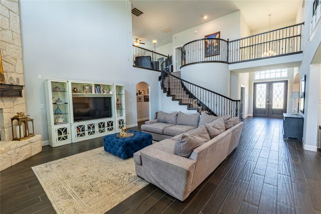 508 Tennington Lane, Shady Shores, TX 76208