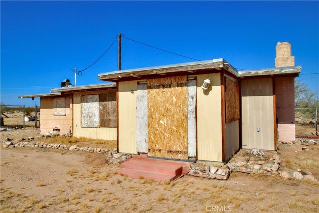 62105 Moon Drive, Joshua Tree, CA 92252