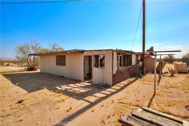 62105 Moon Drive, Joshua Tree, CA 92252