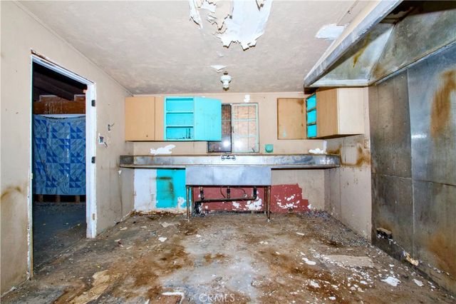 62105 Moon Drive, Joshua Tree, CA 92252