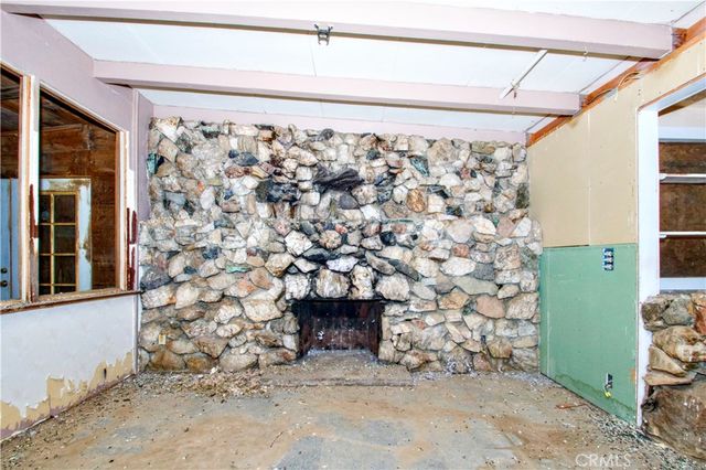 62105 Moon Drive, Joshua Tree, CA 92252