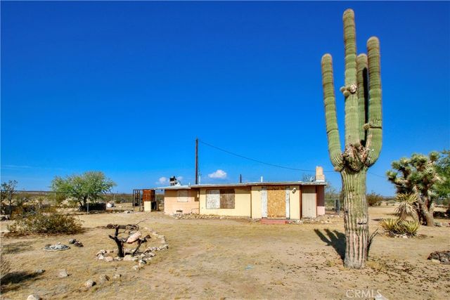 62105 Moon Drive, Joshua Tree, CA 92252