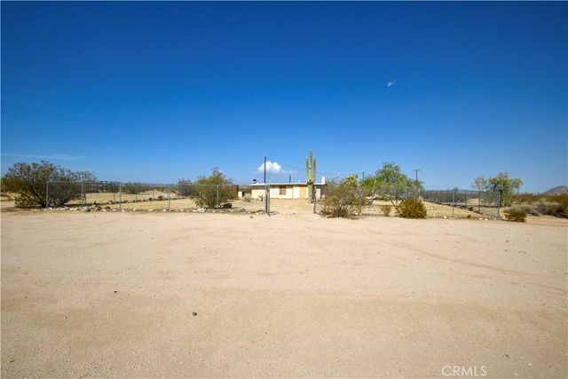 62105 Moon Drive, Joshua Tree, CA 92252