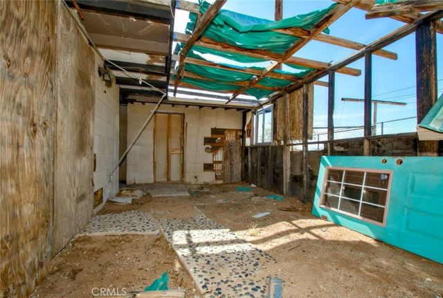 62105 Moon Drive, Joshua Tree, CA 92252