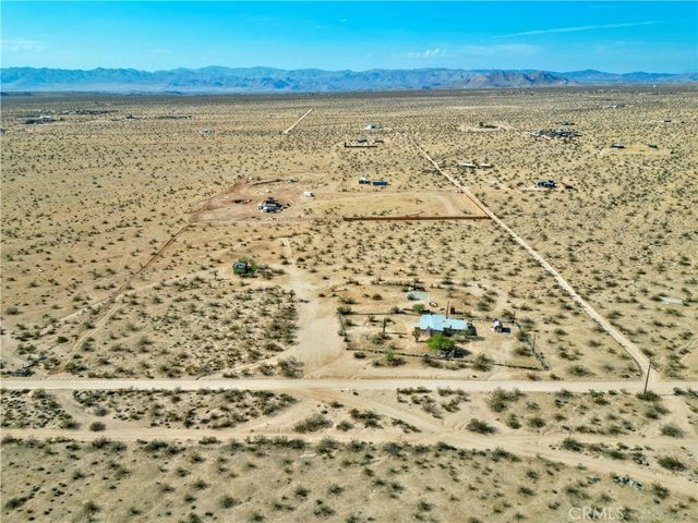 62105 Moon Drive, Joshua Tree, CA 92252