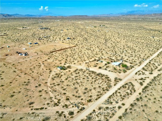 62105 Moon Drive, Joshua Tree, CA 92252