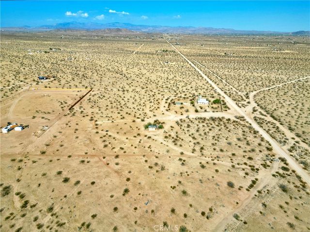 62105 Moon Drive, Joshua Tree, CA 92252