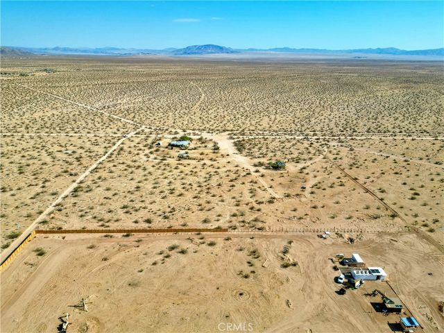 62105 Moon Drive, Joshua Tree, CA 92252
