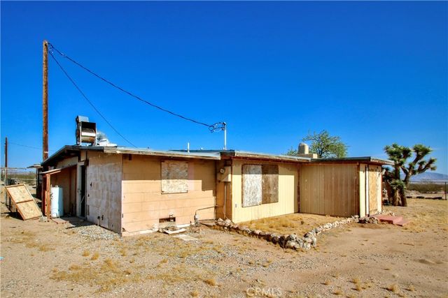 62105 Moon Drive, Joshua Tree, CA 92252