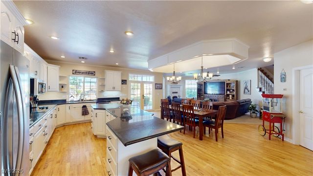 6440 Spanish Garden Court, Las Vegas, NV 89110