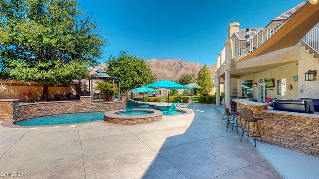 6440 Spanish Garden Court, Las Vegas, NV 89110