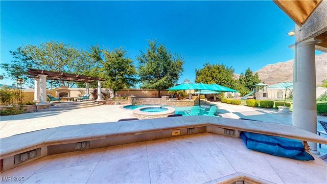 6440 Spanish Garden Court, Las Vegas, NV 89110