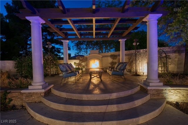 6440 Spanish Garden Court, Las Vegas, NV 89110