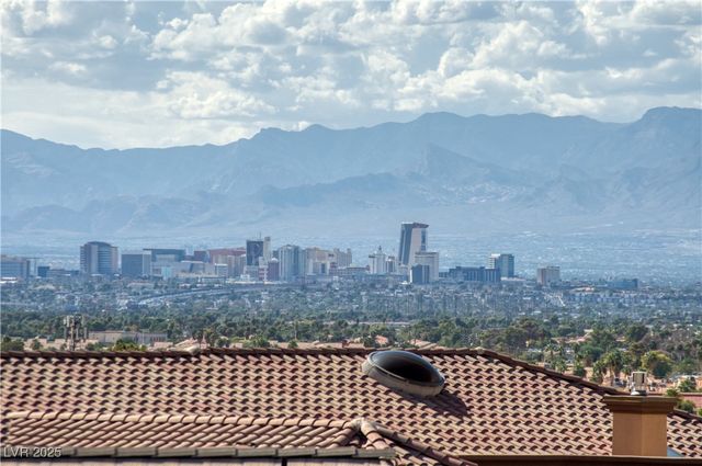 6440 Spanish Garden Court, Las Vegas, NV 89110