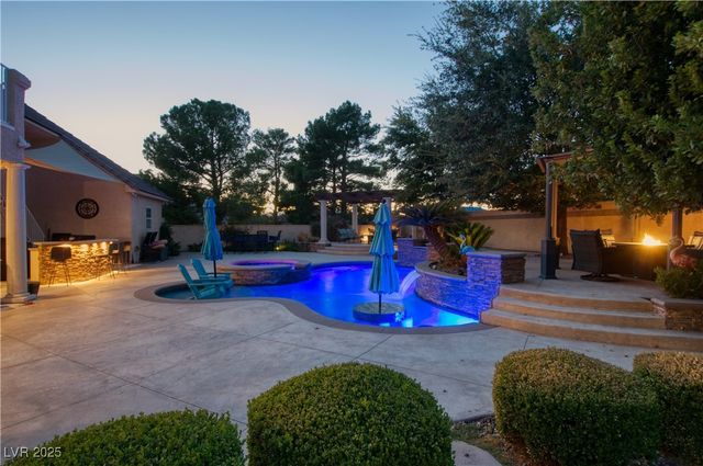 6440 Spanish Garden Court, Las Vegas, NV 89110