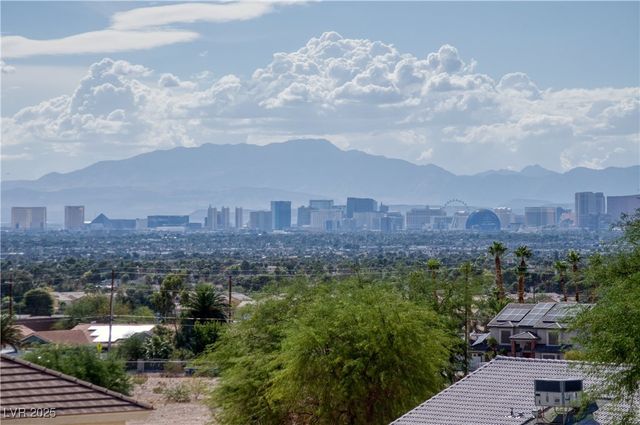 6440 Spanish Garden Court, Las Vegas, NV 89110