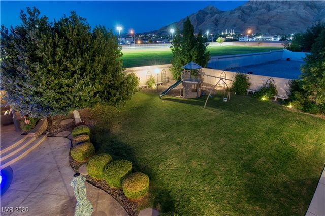 6440 Spanish Garden Court, Las Vegas, NV 89110