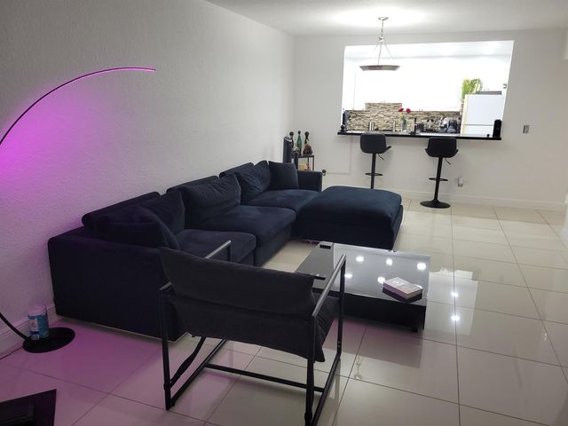 19370 Collins Avenue 623, Sunny Isles Beach, FL 33160