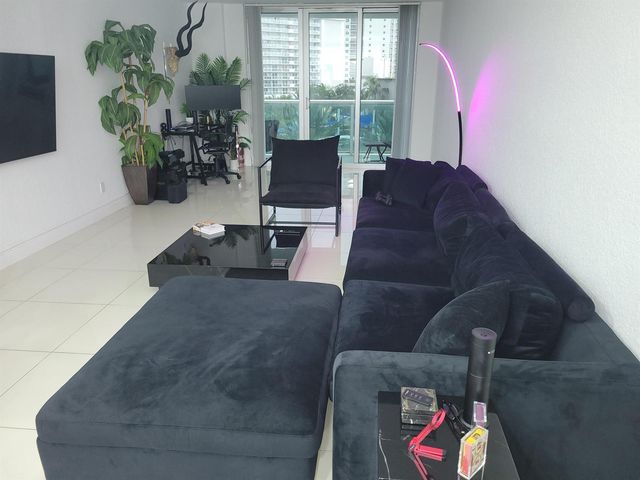 19370 Collins Avenue 623, Sunny Isles Beach, FL 33160
