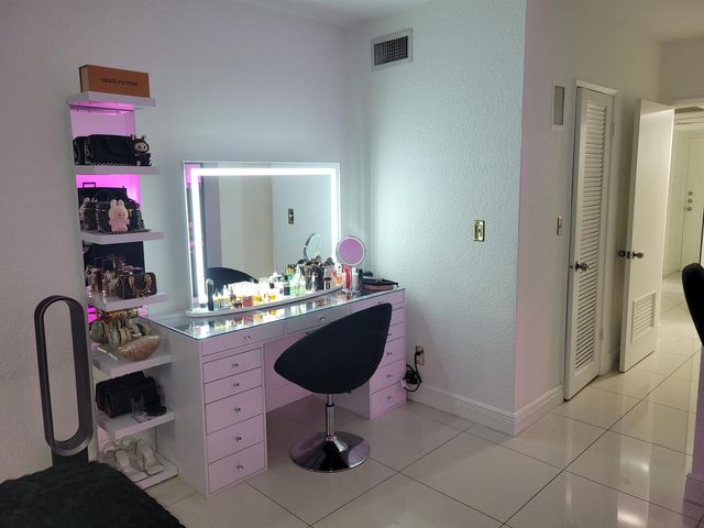 19370 Collins Avenue 623, Sunny Isles Beach, FL 33160