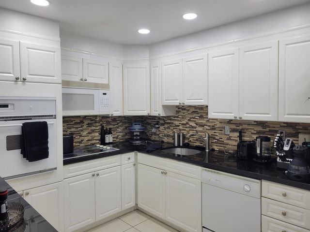 19370 Collins Avenue 623, Sunny Isles Beach, FL 33160