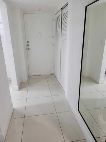19370 Collins Avenue 623, Sunny Isles Beach, FL 33160