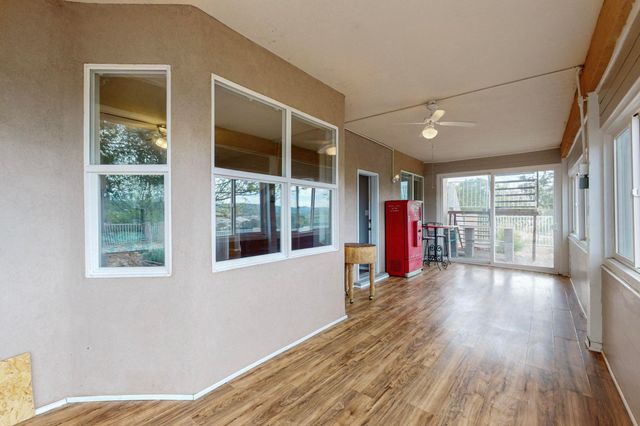 70 Snowflake Trail, Edgewood, NM 87015